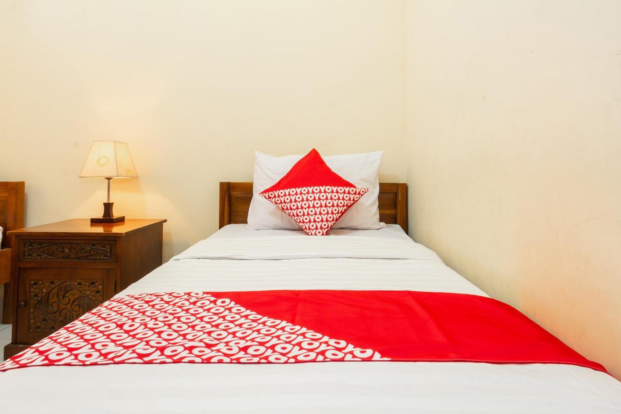 Отель Super Oyo 1150 Omah Ladrang Kejayan Экстерьер фото
