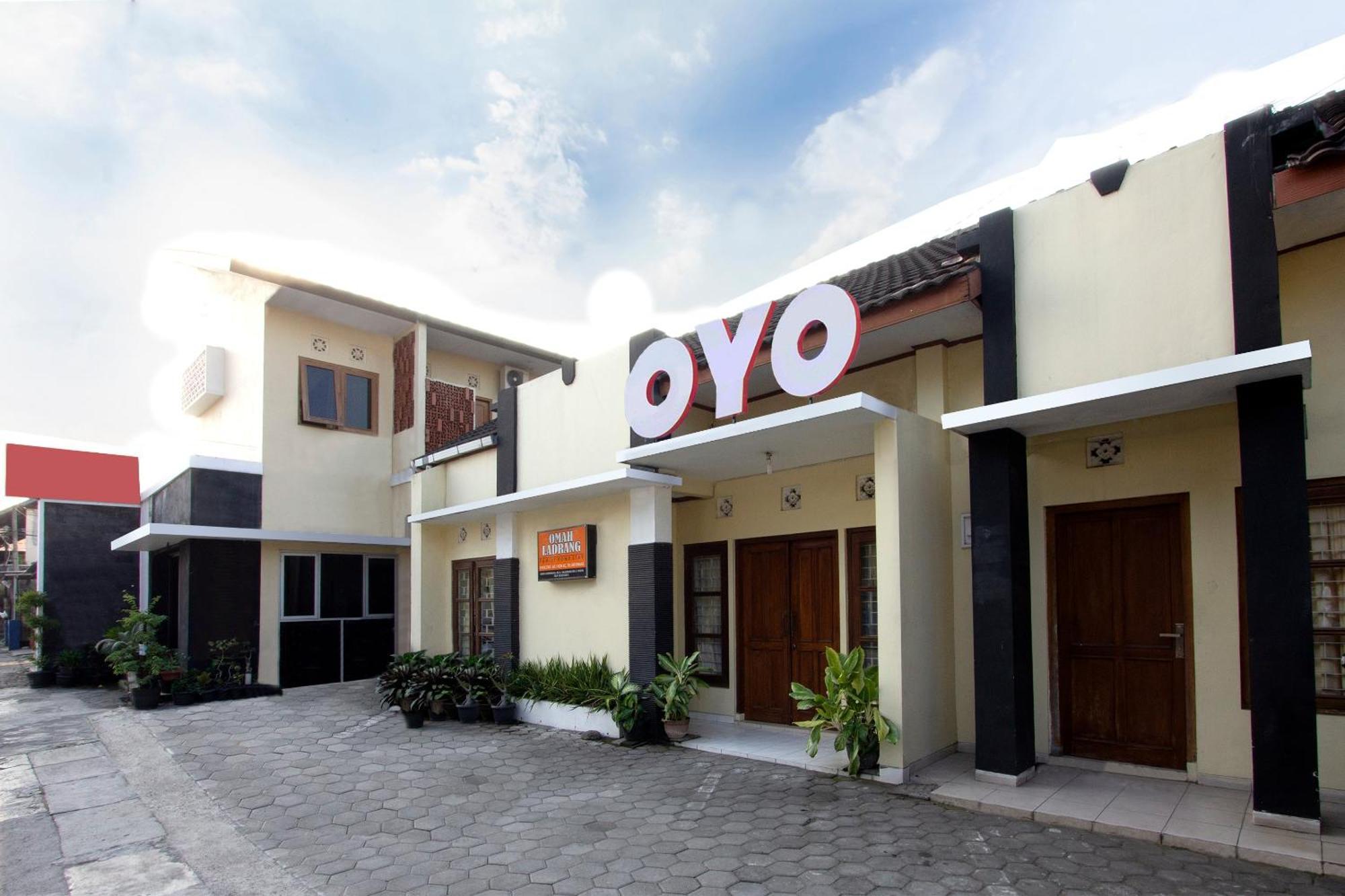Отель Super Oyo 1150 Omah Ladrang Kejayan Экстерьер фото